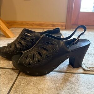 Women's Black Slingback Heels